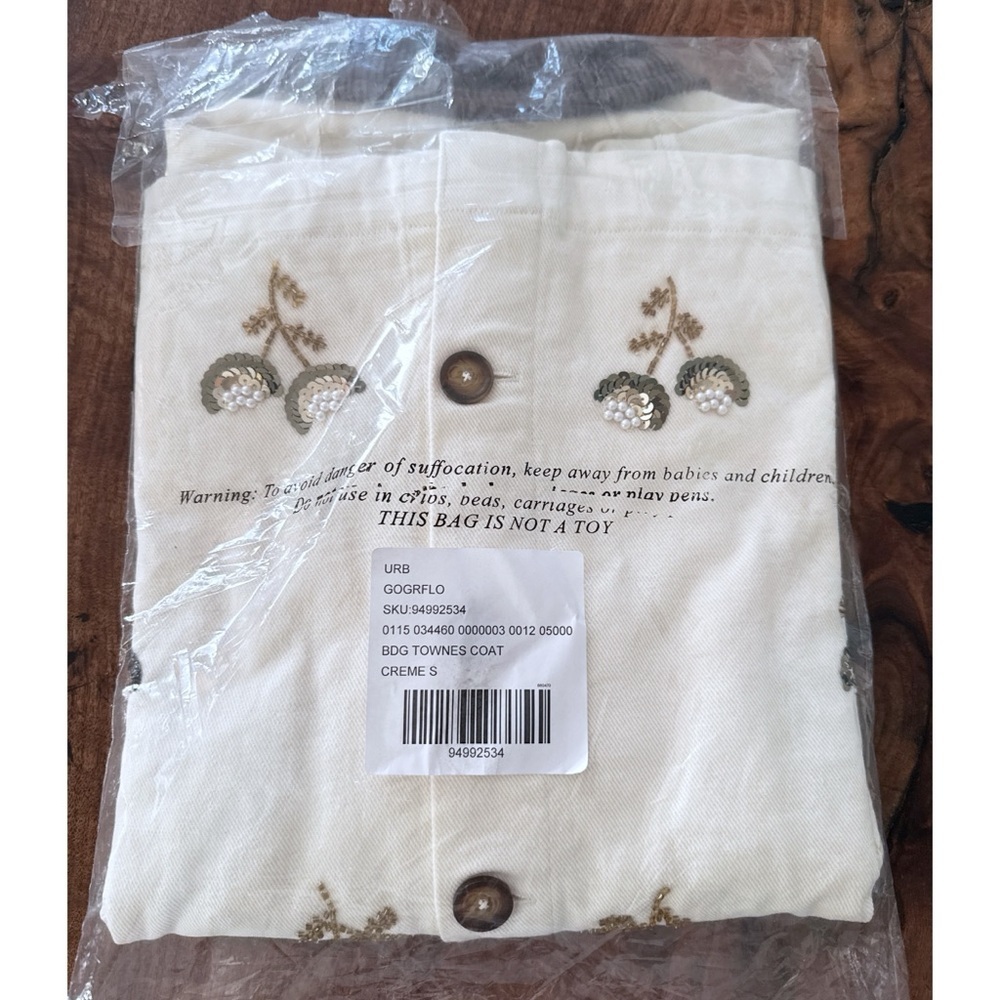 NWT Urban Outfitters BDG Townes Beaded Floral Embroidered Canvas Barn Jacket​​ - Picture 4 of 8